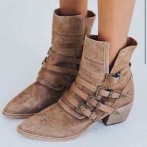 Free People •Mason Western Booties